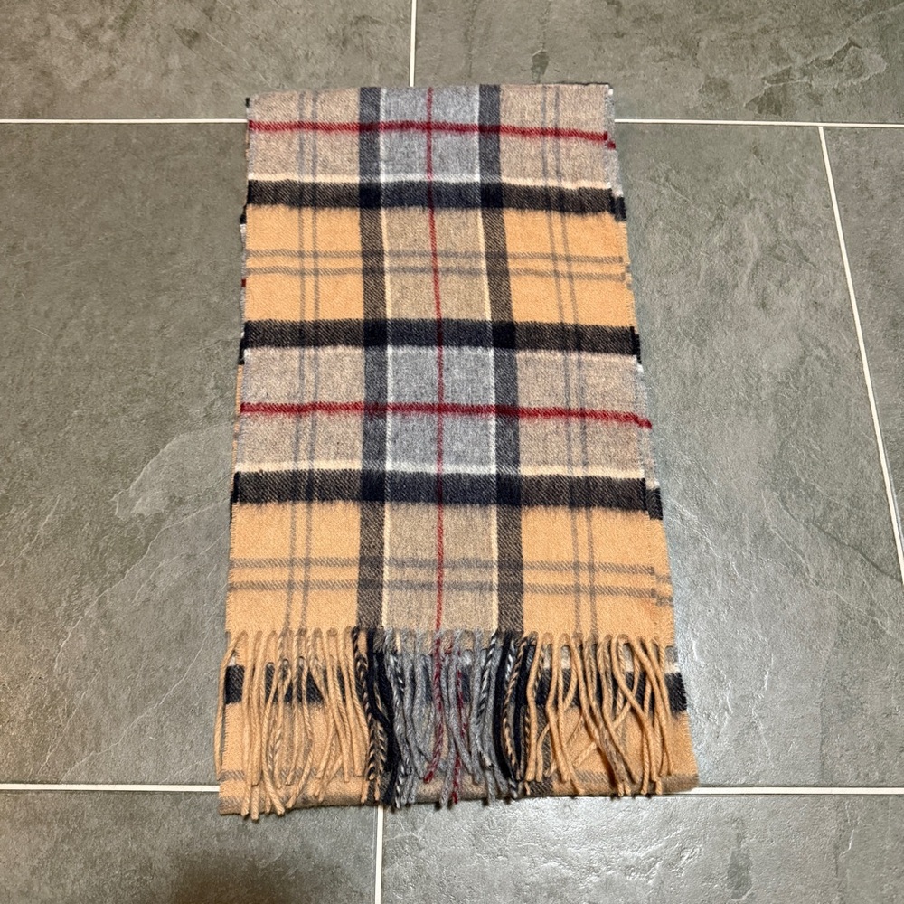 Barbour Tartan Plaid Scarf - Merino Wool and Cashmere - Excellent Condition!